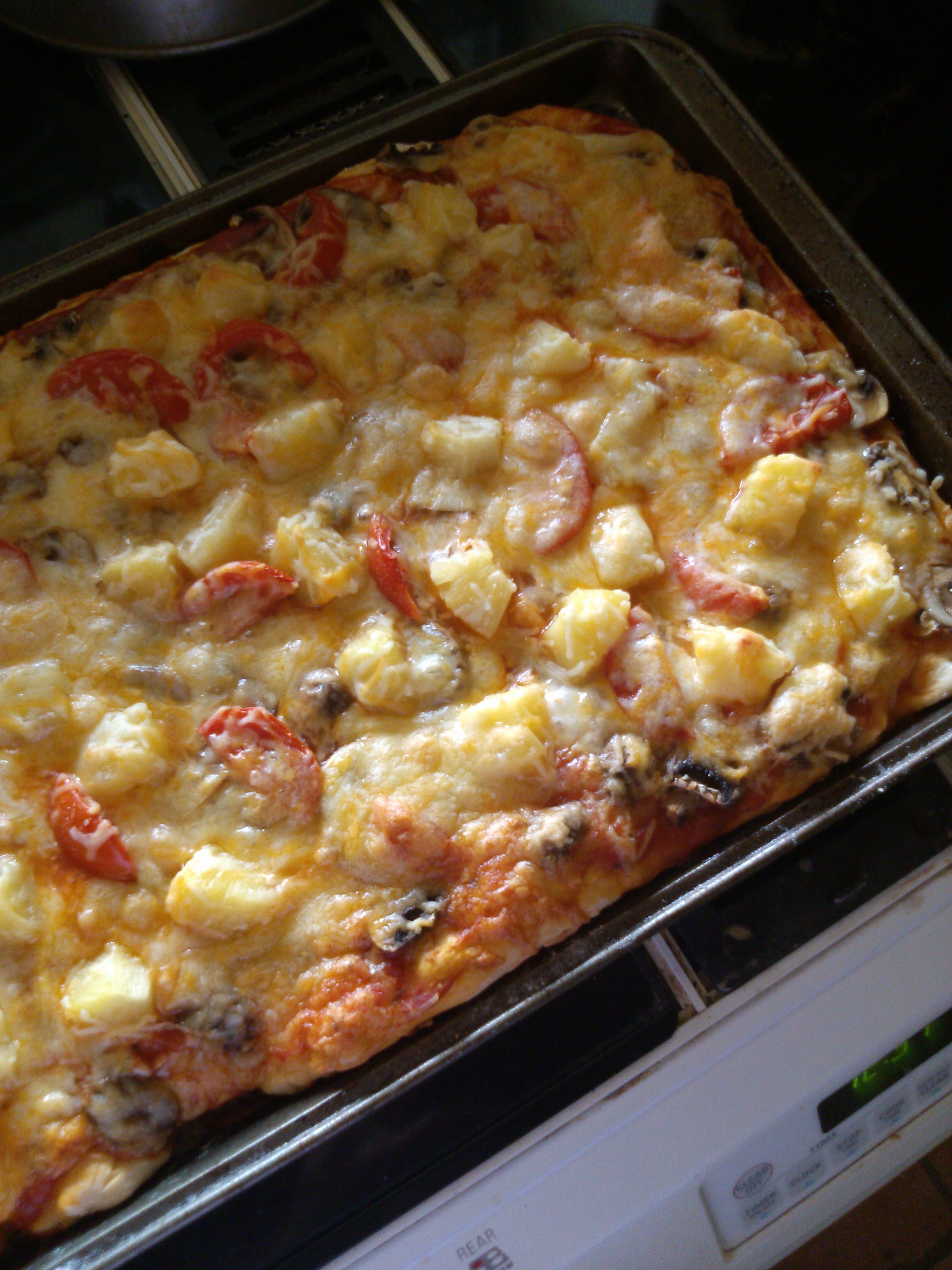 Aloha Pizza Pineapple/Mushroom BigOven 578741