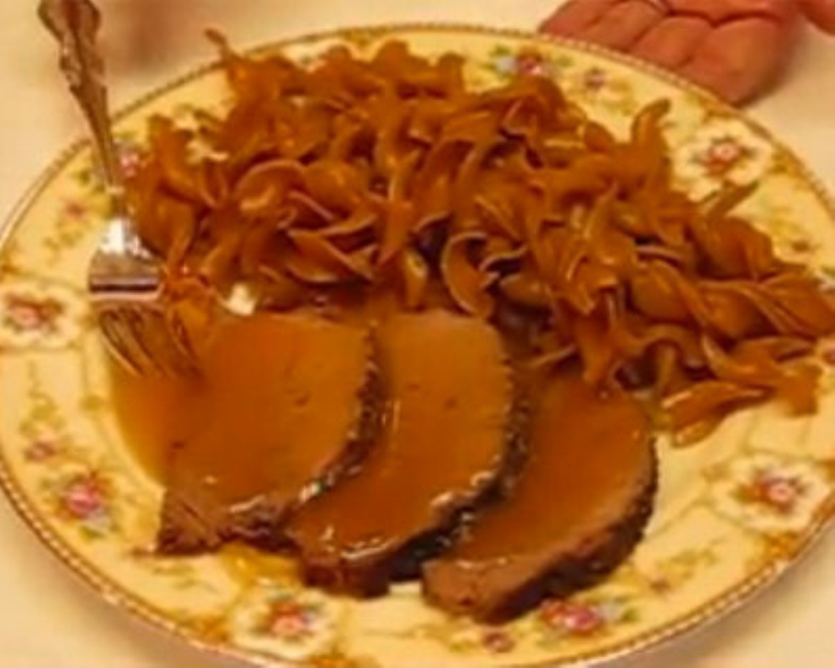 Crock Pot Eye Of Round Roast Beef with Flavorful Gravy BigOven 177322
