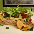 BREAKFAST PIZZA