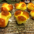 Bubble-top Brioches