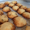 Chewy Banana Chocolate Chip Cookies