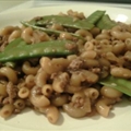 Chinese style macaroni with snow peas