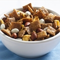Cinnamon-apple chex mix