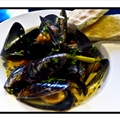 Coconut Curry Mussels