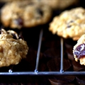 Desserts - Thick, Chewy Oatmeal Raisin Cookies