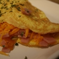 Easy Ham & Cheddar Omelet