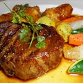 Filet Mignon with Mushrooms and Sauce Pinot Noir