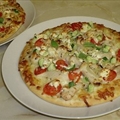 Grecian Chicken Gyros Pizza
