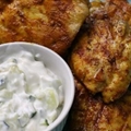 Grilled chicken thighs with curry and yogurt