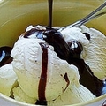 Homemade Hot Fudge Sauce