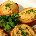 Hummus & Crostini