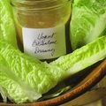 Low-Calorie Creamy Balsamic Salad Dressing