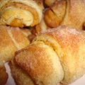 Mini Pumpkin Pie Croissants
