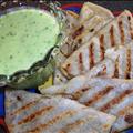 Mini Taco Appetizers with Guacamole Sauce