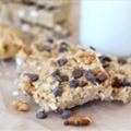 No-Bake Peanut Butter Pretzel Chocolate Chip Granola Bars