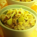 Oatmeal with Apples, Hazelnuts, and Flaxseed
