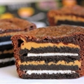 Oreo and Peanut Butter Brownie Cakes