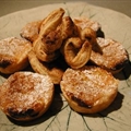 Pasteis de Nata (Portuguese Custard Tarts)