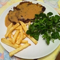 Pepper crusted steak with whisky sauce