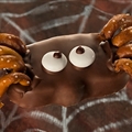 REESE'S Peanut Butter Pumpkin Spider