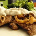 SIRLOIN STEAK IN PARMESAN-PEPPERCORN SAUCE (12)