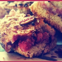 Almond Berry Traybake