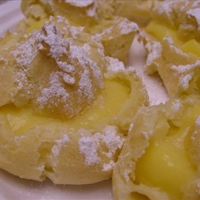 Aunt Lil's Cream Puffs