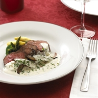 Beef Tenderloin with Creamy Alouette® Mushroom Sauce