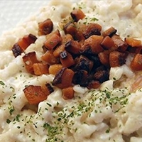 Bryndzova Halusky So Slaninkou (classic)