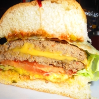 Cheesy Spicy Turkey Burger