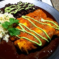 Chicken Enchiladas Suiza (Enchiladas with Creamy Cheese Sauce) Chicken Enchiladas Suiza (Enchiladas with Creamy Cheese Sauce)