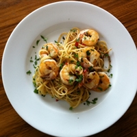 Chilli prawn pasta with garlic and ginger