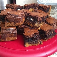 Chocolate Chip and Oreo Fudge Brownie Bars