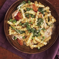 Creamy Spinach and Pea Pasta