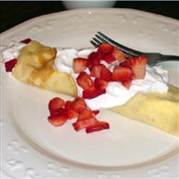 Creamy Strawberry Crepes