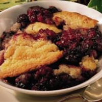 Easy Blackberry Cobbler