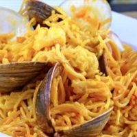 Fideos with Clams and Saffron