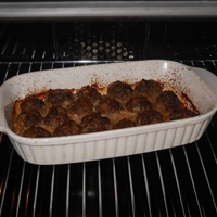 Frikkadelle - Meatballs in Tomato Sauce