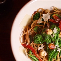 Garlicky Rapini Pasta with sun-dried tomatoes Garlicky Rapini Pasta with sun-dried tomatoes