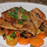 Gingered Carrots with Mahi Mahi ( by Sarah Fragoso )