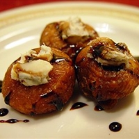 Gorgonzola Stuffed Dried Figs