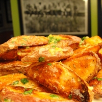 Lemony Garlic Potato Wedges