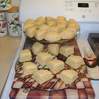 Low-Fat Apricot Oat Cakes