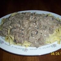 Mama Delilah's Beef Stroganoff
