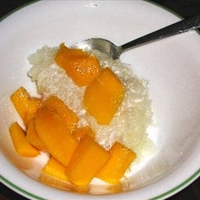 Mangoes with Sticky Coconut Rice