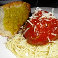 Mia's tasty spaghetti & turkey meatballs