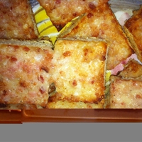 Muffi's Famous Cheese and Bacon Toasties