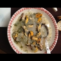 Mussels Steamed in Garlic and Wine Mussels Steamed in Garlic and Wine