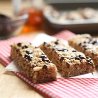 No-Bake Chocolate Chip Granola Bars 