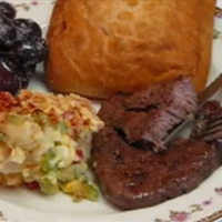 Pan-seared Garlic Filet Mignon Beef Steak Pan-seared Garlic Filet Mignon Beef Steak